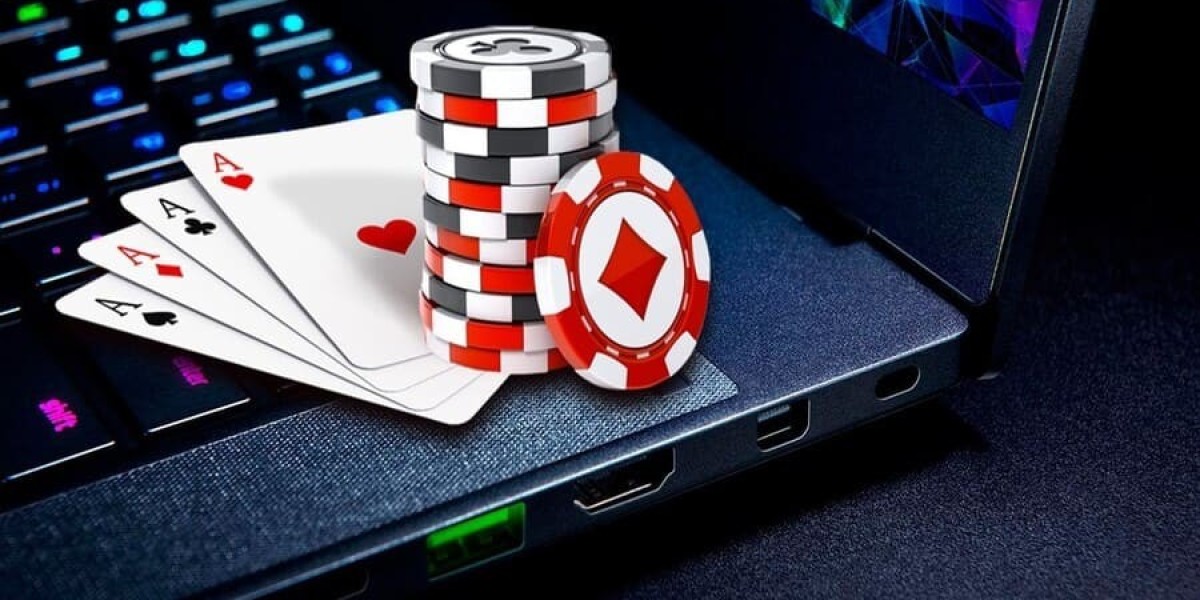 Baccarat: The Savvy Gambler’s Guide to Online Splendor