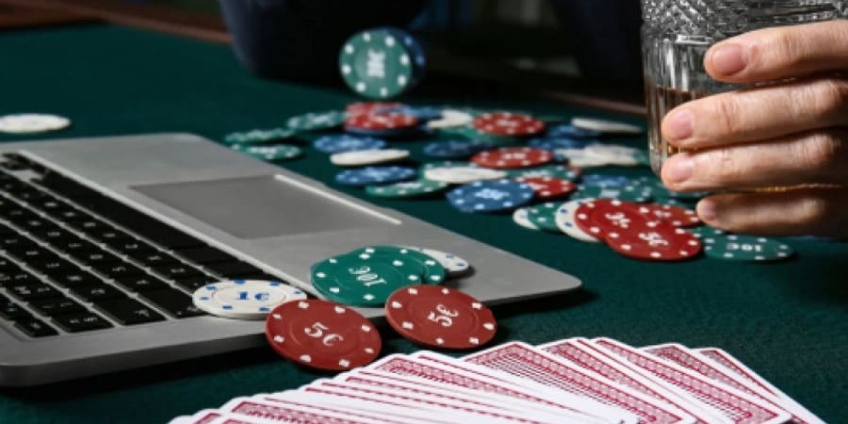 Rolling the Digital Dice: The Ultimate Guide to Playing Online Casino!